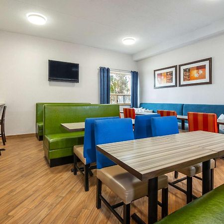 Comfort Inn & Suites Barrie Exteriér fotografie