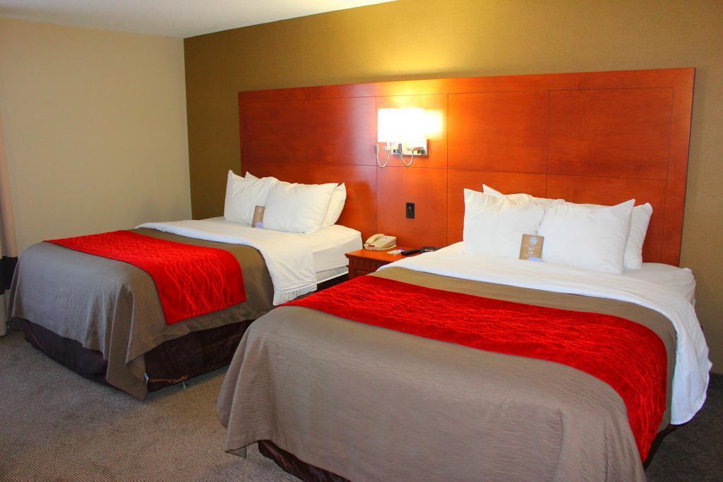 Comfort Inn & Suites Barrie Exteriér fotografie