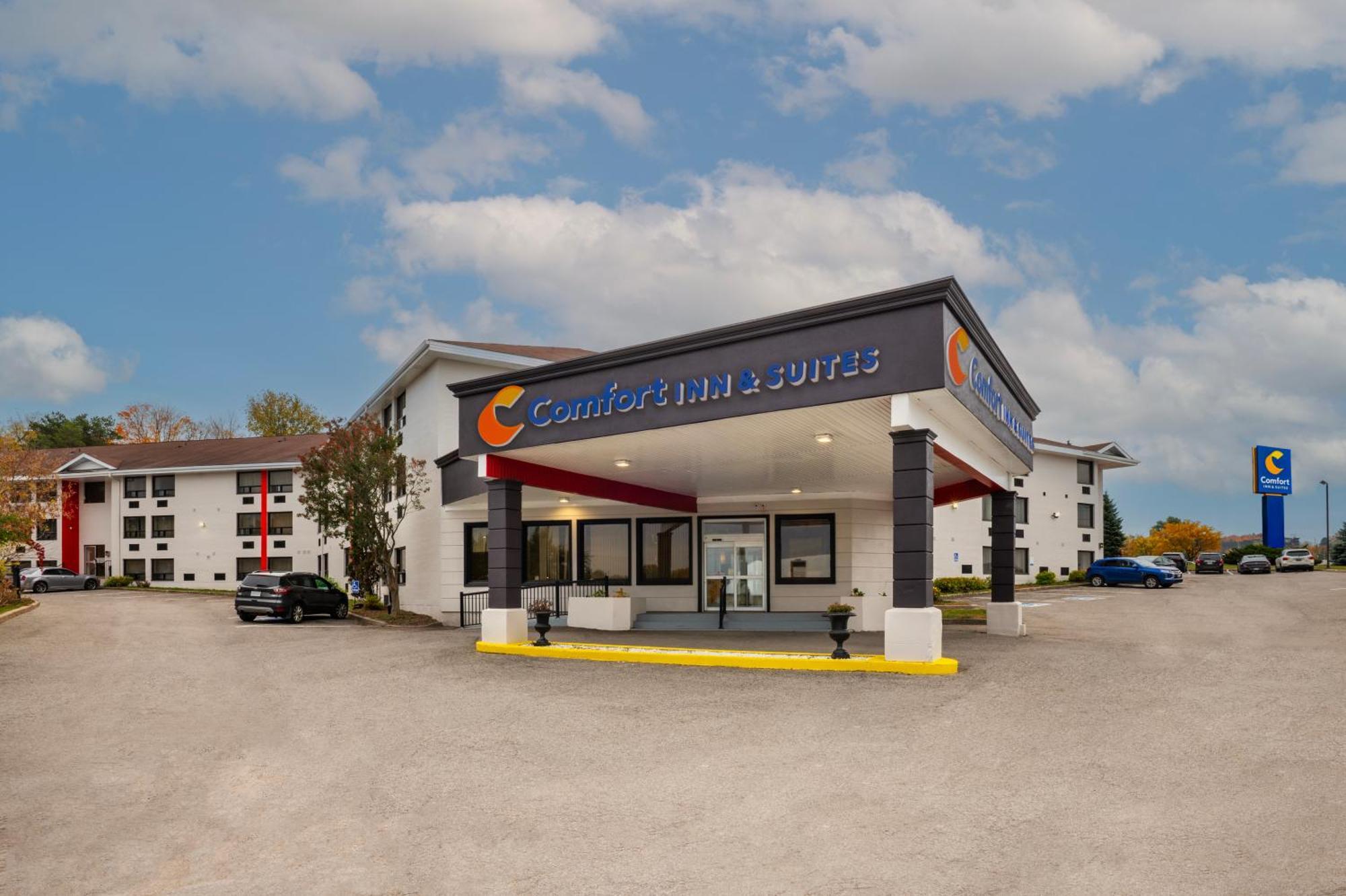Comfort Inn & Suites Barrie Exteriér fotografie